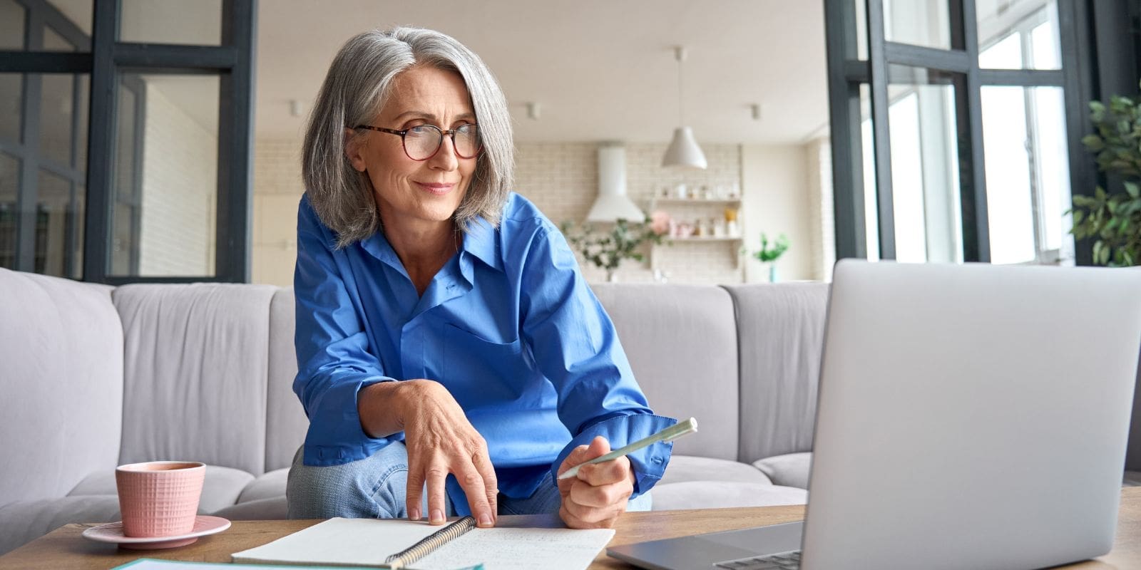 Older lady looking at an online course